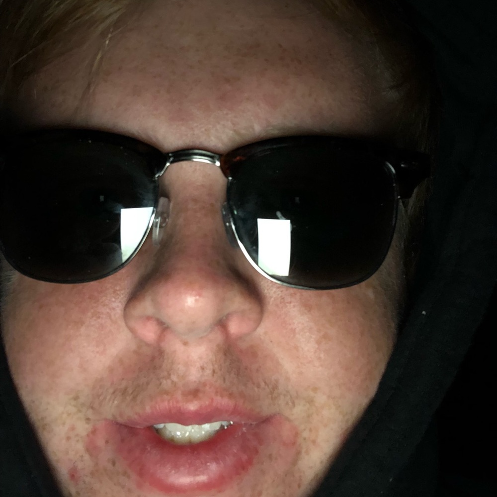 Meet your Posher, Taylor